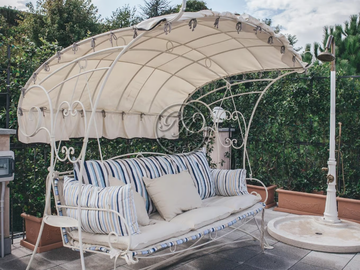 Garden swing seat 9 - Wrought iron garden swing seat with parasol by GH LAZZERINI - view 2